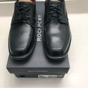 Rockport Mens SL2 Apron Toe lace up black dress shoes